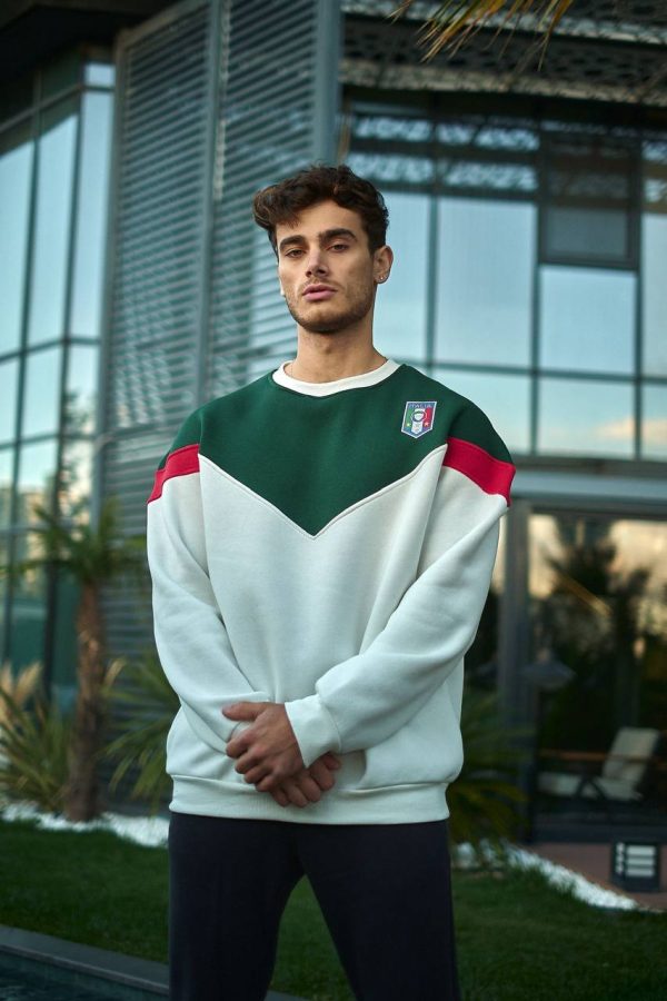 Sweatshirt
